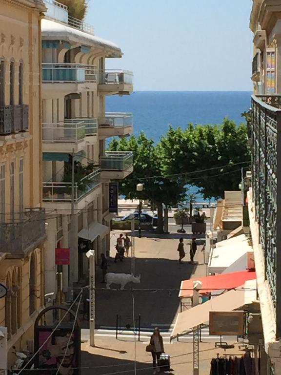 F2 Balcon A 1Minute De La Plage Saint-Raphael  Room photo